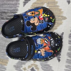Mickey crocs